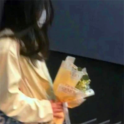 头像女最新2023高级真人图片(共46张)
