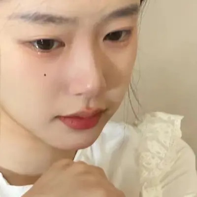 头像女最新2023高级真人图片(共46张)