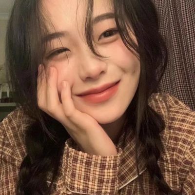 头像女最新2023高级真人图片(共46张)