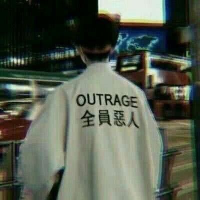 2023年最火头像男生高冷头像(32张)