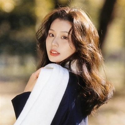 男生一看就心动的女生头像(24张)