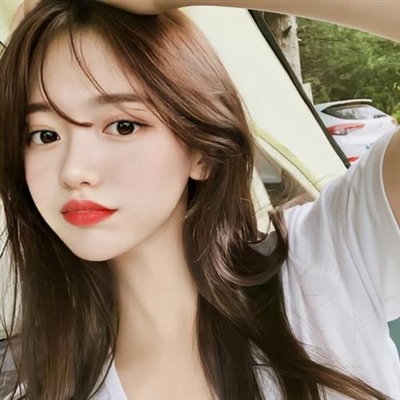 男生一看就心动的女生头像(24张)