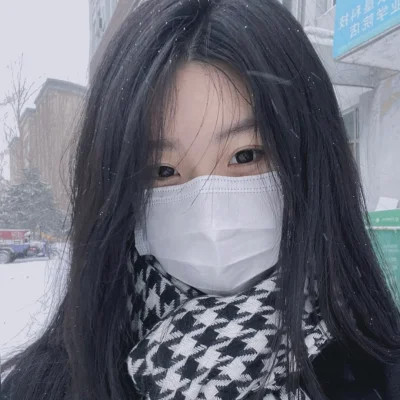 第一眼就吸引人的图片女生头像(共24张)