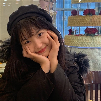 第一眼就吸引人的图片女生头像(共24张)