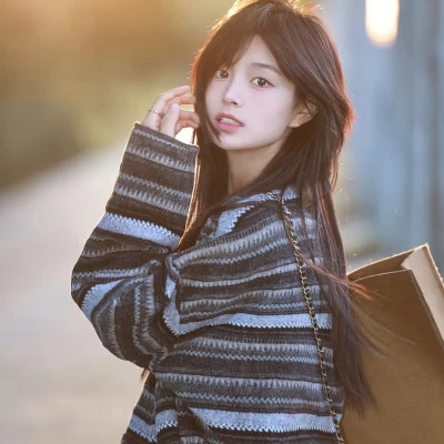 第一眼就吸引人的图片女生头像(共24张)