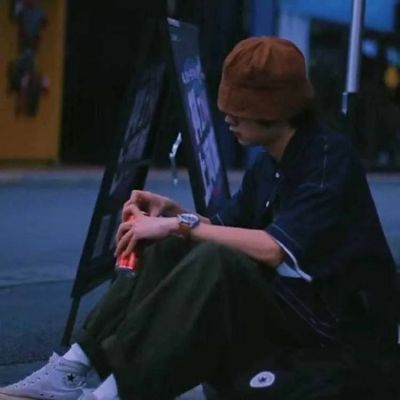 唯美浪漫却有点丧的个性风景头像男(24张)