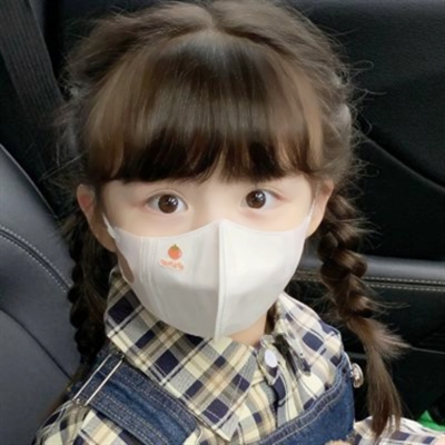 网上很火的小女孩头像(优选19张)