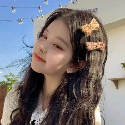 温柔漂亮的女生头像(共24张)