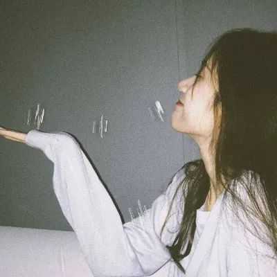 温柔漂亮的女生头像(共24张)