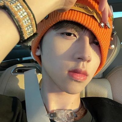 有气质的头像男(24张)