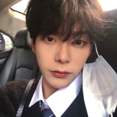 有气质的头像男(24张)