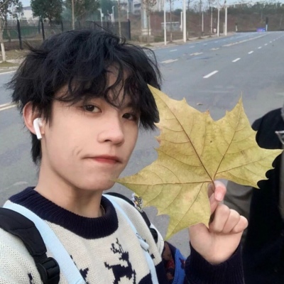 微信头像有深度男头(22张)