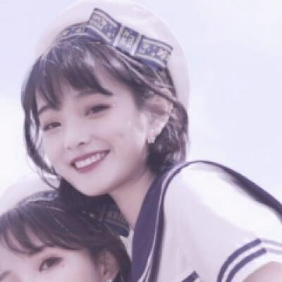 18岁女生微信头像(精选22张)