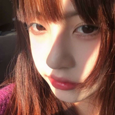 18岁女生微信头像(精选22张)