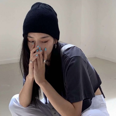 18岁女生微信头像(精选22张)