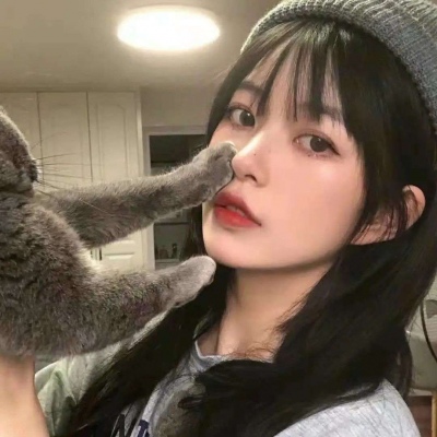 18岁女生微信头像(精选22张)