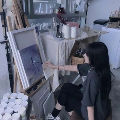 18岁女生微信头像(精选22张)