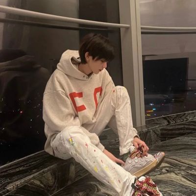 微信头像男简单大气(共24张)