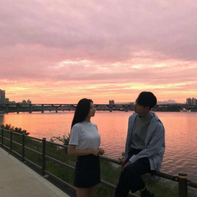 情侣头像夕阳侧脸一男一女(32张)