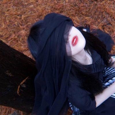 娇妻美女后背头像(共36张)