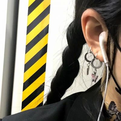娇妻美女后背头像(共36张)