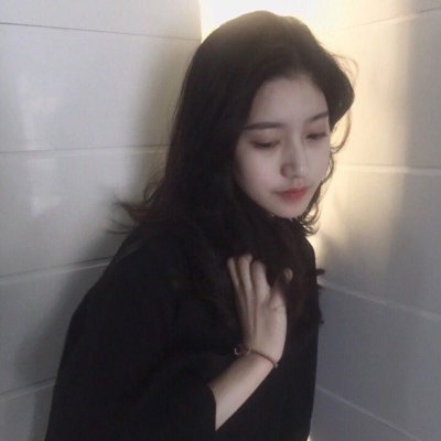 文字女单肩披发女头像(精选33张)