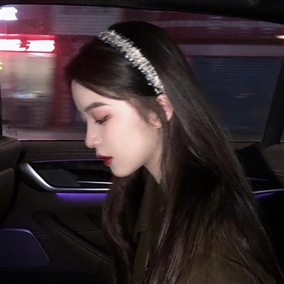 高冷气质女神头像(18张)