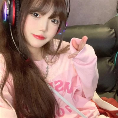 2423年的漂亮美女微信头像(共20张)