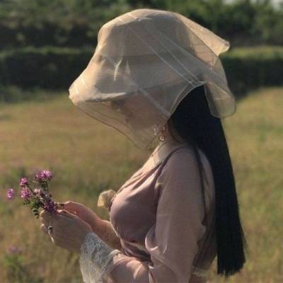 唯美复古森系女生头像(24张)