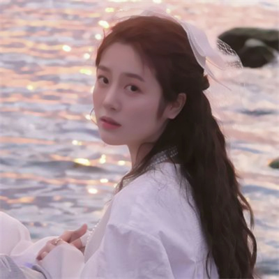 情侣头像不明显的一男一女分开(精选18张)