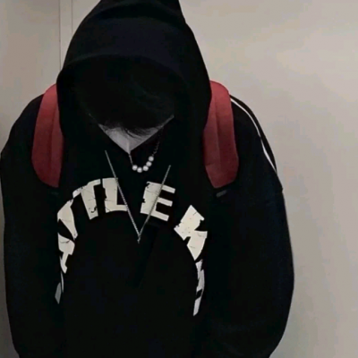 招女生喜欢的男生头像(精选16张)