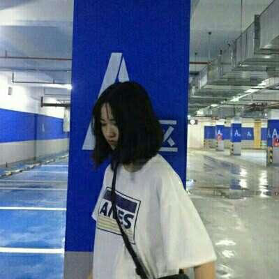 清新蓝色森系女生头像(22张)