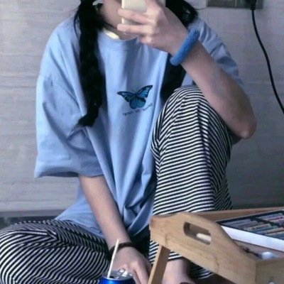 清新蓝色森系女生头像(22张)