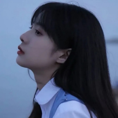 清新蓝色森系女生头像(22张)