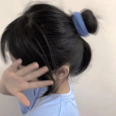清新蓝色森系女生头像(22张)