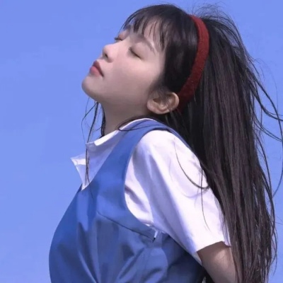 清新蓝色森系女生头像(22张)
