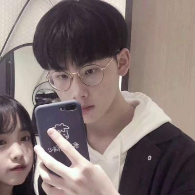 看不出来的情侣头像(精选18张)