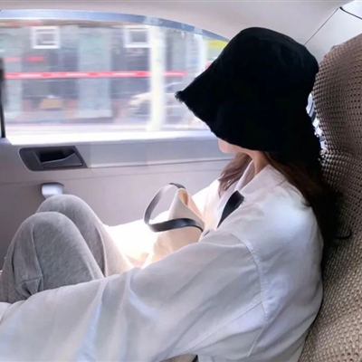 小众不易撞的女生头像可爱(22张)