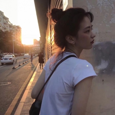 女生沉稳大气头像(共22张)