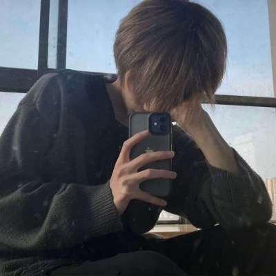 高颜值抖音网红头像图片男(22张)