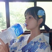 俏皮可爱的元气少女高清头像(共20张)