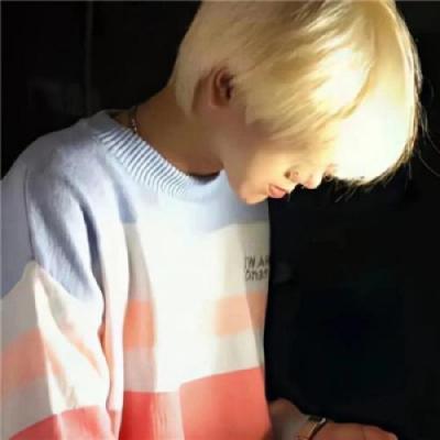最新款情侣头像一男一女(共18张)