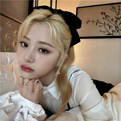 吸引人注意的头像女生(精选16张)