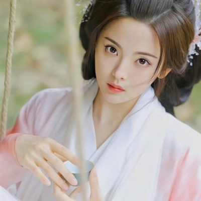 能上热门涨粉丝的头像女生(精选16张)