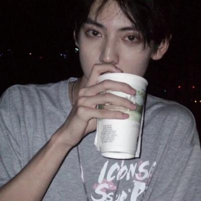 吸引人注意的头像男(精选16张)