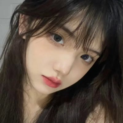 吸引人注意的头像女(16张)