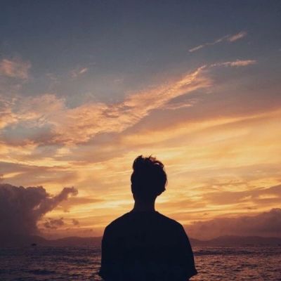 吸引人注意力的头像男(精选16张)
