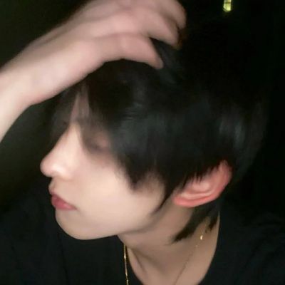 吸引人注意力的头像男(精选16张)