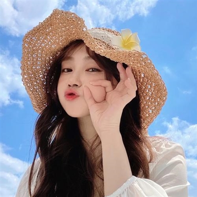 吸引人注意力的头像女(优选16张)