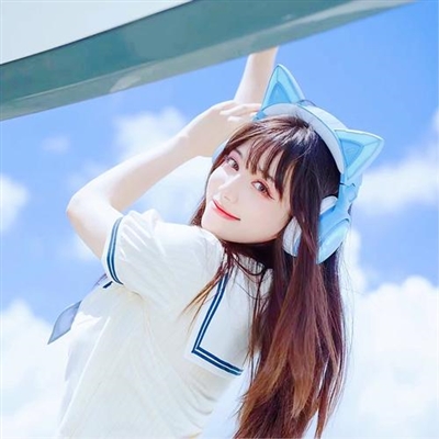 吸引人注意力的头像女(优选16张)
